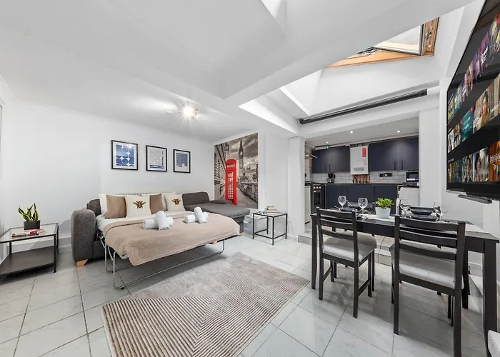 Modern Flat In Paddington Near Hyde Park W2 London